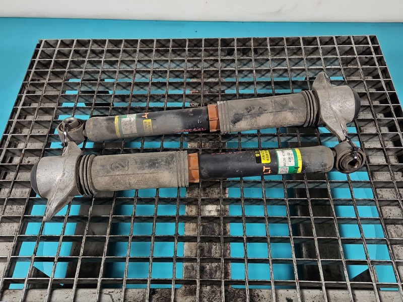 Amortyzator tył komplet tylny lewy prawy Toyota Rav4 V L+P