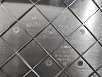 Skrzynka bezpieczników Opel Zafira B 13206748