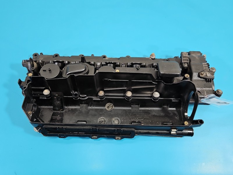 Pokrywa zaworów Bmw e90 3.0d M57D30O2 F01C310008, 111277893959
