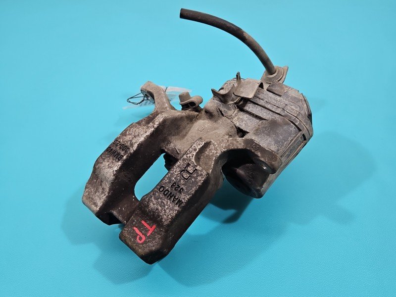 Zacisk tył prawy BMW G20 2.0 T (B48b20a) sedan