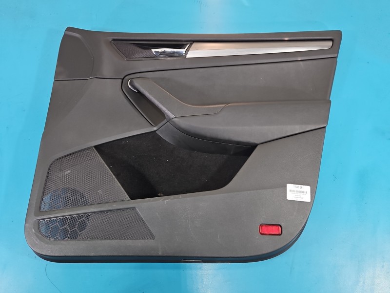 Tapicerka drzwi przód prawa boczek Skoda Kodiaq I