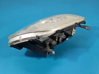 Reflektor prawy lampa przód Toyota Avensis II T25 EUROPA