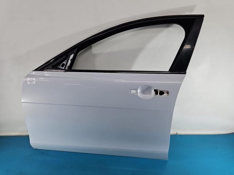 DRZWI PRZÓD LEWE KIEROWCY Jaguar XE X760 4d biały NER