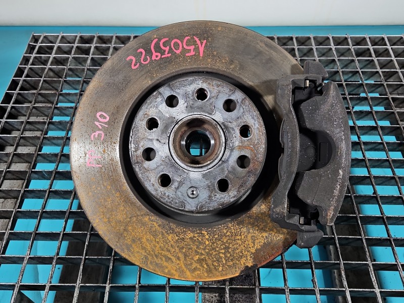 Zwrotnica prawa piasta przód 2.0 tdi Skoda Superb III