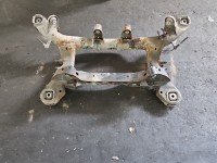 Tylna belka oś tył Bmw e90 2.0d