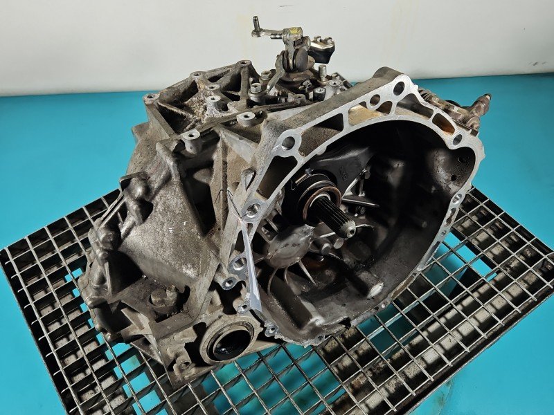 Skrzynia biegów Toyota Rav4 IV 2.0 D4D