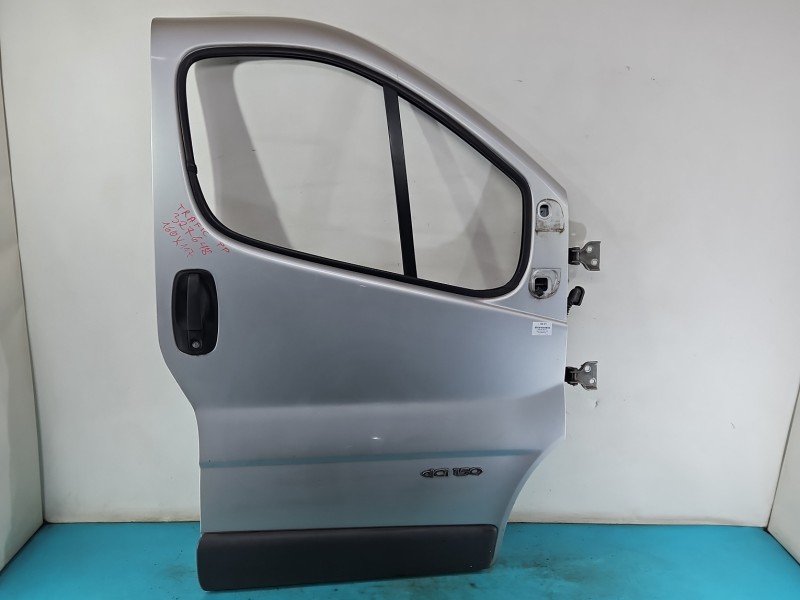 DRZWI PRZÓD PRAWE PASAŻERA Renault Trafic II 5d srebrny CMG64