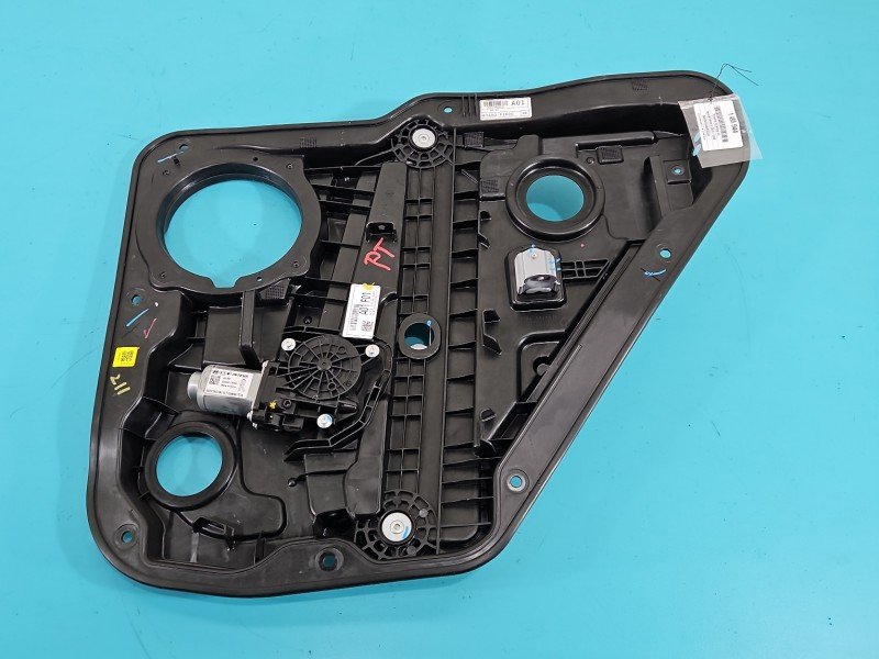 Podnośnik tył prawy Hyundai Elantra VI 15-20 83460-F2000 sedan