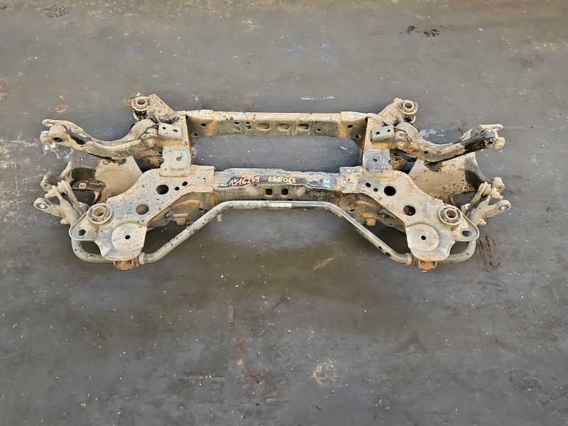 Tylna belka oś tył Ford S-max II MK2 2.0 tdci (T7CL) Tylna belka oś tył Ford S-max II MK2 2.0 tdci (T7CL)