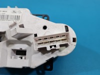 Konsola panel nawiewu Ford Fiesta Mk7 8A61-19980-BE