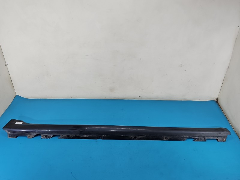 Listwa progowa prawa PRÓG NAKŁADKA BMW G30 8064744
