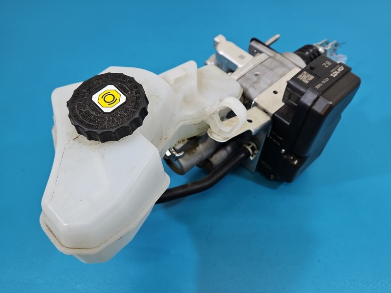 Serwo hamulcowe Toyota C-HR I 16-23 2.0 16V 47210-10430, 114090-11010, 47270-47040