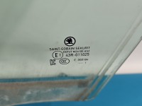 Szyba drzwi przód lewa KIEROWCY Skoda Octavia IV HB