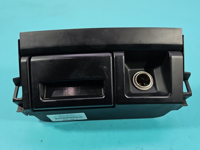 Gniazdo zapalniczki Toyota Land Cruiser 120 J120 1A462-024G, 1A421-015G, 1A421-016G