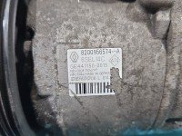 Sprężarka klimatyzacji kompresor Renault Megane III 8200956574A