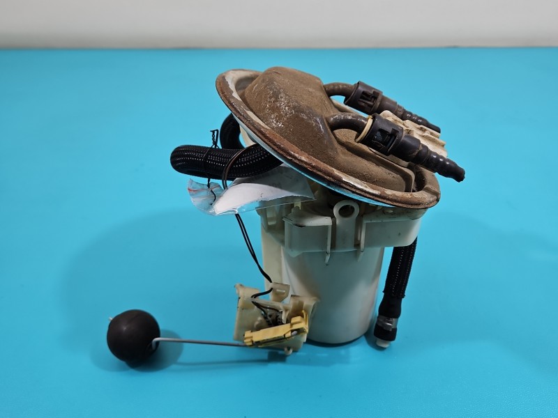 pompka Pompa paliwa Opel Corsa C 1.0 12V Producent części: OPEL, 4 PIN pompka Pompa paliwa Opel Corsa C 1.0 12V Producent części: OPEL, 4 PIN