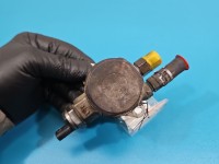 pompka Pompa paliwa Skoda Rapid 1.2 TSI (CBZA) 03C127026P