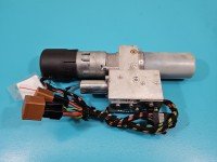Pompa hydrauliczna Opel Tigra B 93162375