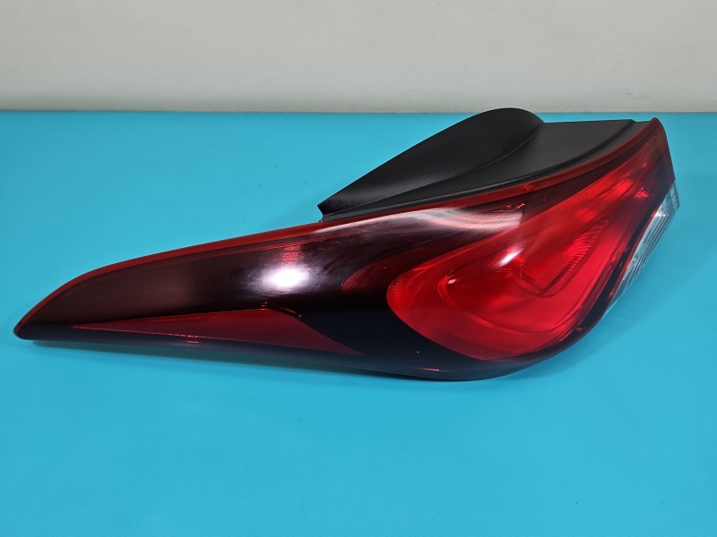 Lampa tył lewa Hyundai, Z BŁOTNIKA 13-16 Hyundai Elantra V 10-16 sedan