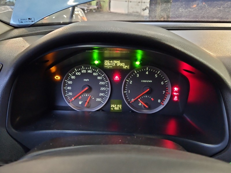 Licznik Volvo S40 II V50 30710071 1.8 16V EUROPA