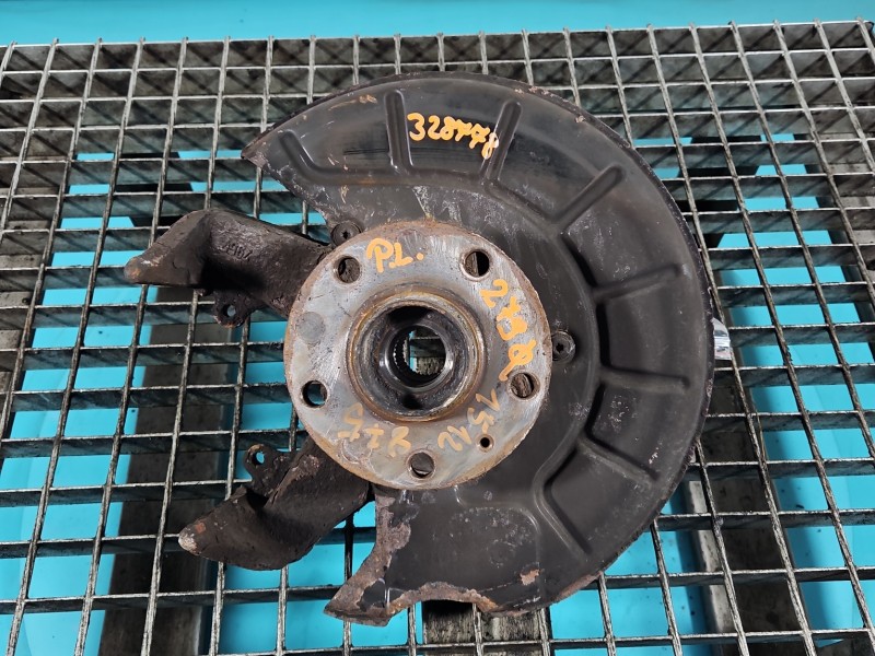 Zwrotnica lewa piasta przód 1.2 TSI Skoda Yeti