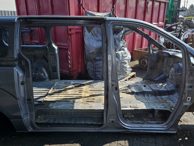 Próg prawy SŁUPEK ŚRODKOWY B hyundai H1 II HB 3d stalowy Próg prawy SŁUPEK ŚRODKOWY B hyundai H1 II HB 3d stalowy