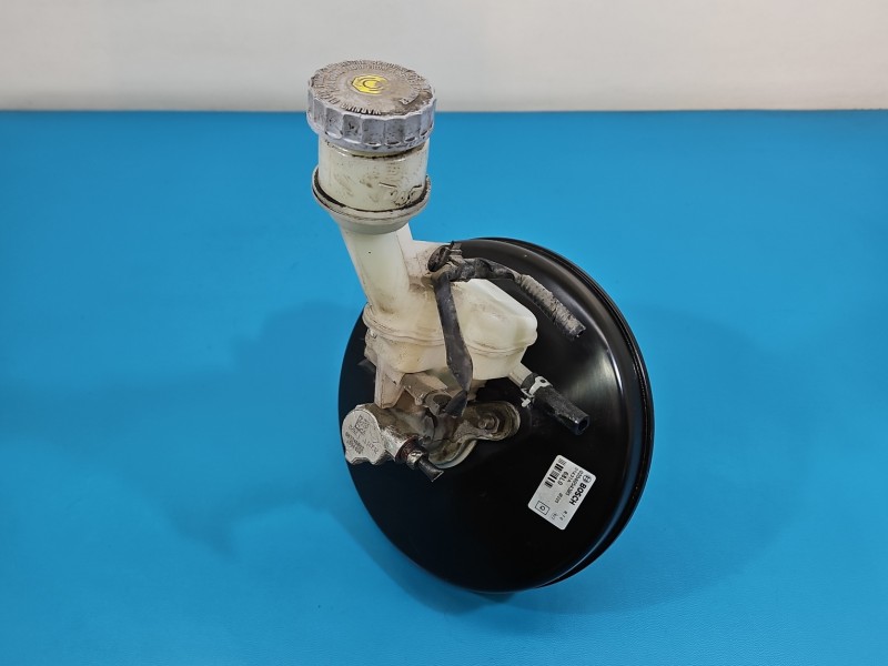 Serwo hamulcowe Suzuki Swift Mk7 0204054385 1.2 16V