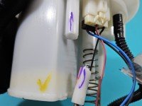 pompka Pompa paliwa Toyota Aygo II 14-22 1.0 vvti (1KR) 77020-0H040 Uszkodzenie widoczne na zdjęciu