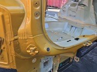 Pas tylny podłoga bagażnika Suzuki Vitara II 2015- wanna HB ćwiartka