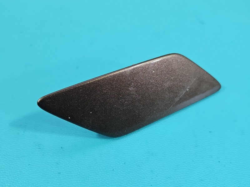 Zaślepka spryskiwacza prawa Skoda Octavia III 5E0955110E LH8Z