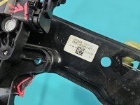 Podnośnik przód lewy Ford Focus Mk3 5d
