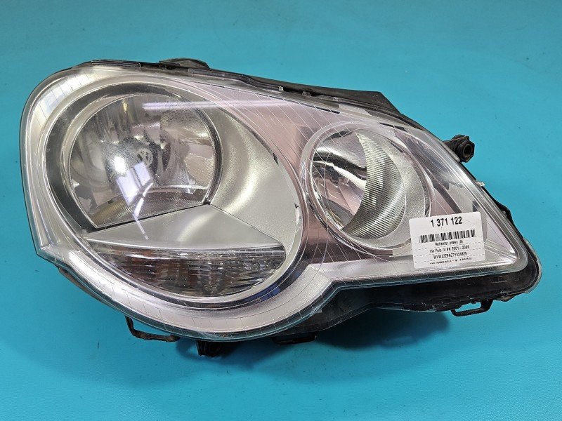 Reflektor prawy lampa przód Vw Polo IV 9N EUROPA