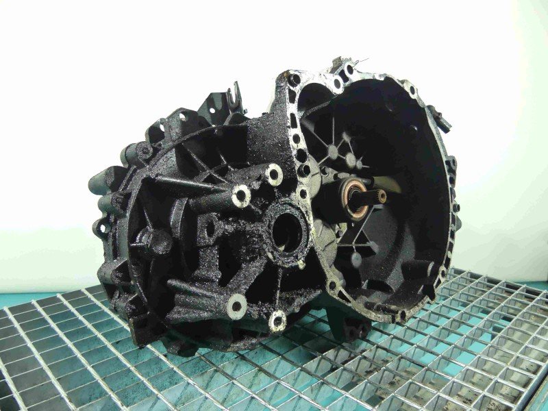 Skrzynia biegów Volvo S40 I V40 1.9 dci