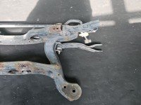 Tylna belka oś tył Infiniti Q30 1.6 T