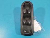 Przełącznik szyb Renault Megane II Rysy na obudowie EU 8200160603