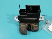 Zamek klapy tył 3C9827645A Vw Golf V HB