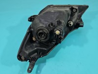 Reflektor prawy lampa przód Toyota Yaris III EUROPA