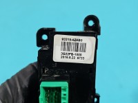 Przełącznik Grzania foteli przód Hyundai Santa Fe III 12–18 93315-4ZAB0