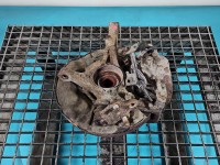 Zwrotnica lewa piasta przód 2.2 D-CAT Toyota Avensis II T25