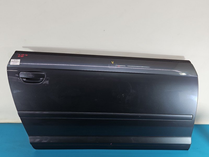 DRZWI PRZÓD PRAWE PASAŻERA Audi A3 8P 3d szary LX7Z DRZWI PRZÓD PRAWE PASAŻERA Audi A3 8P 3d szary LX7Z