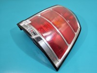 Lampa tył prawa Producent części: OPEL, odpryski odbłyśnika Opel Zafira B HB