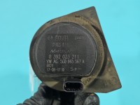 Pompka obiegu wody pompa Vw Passat B8 1.4 tsi 5G0965567A, 0392023211