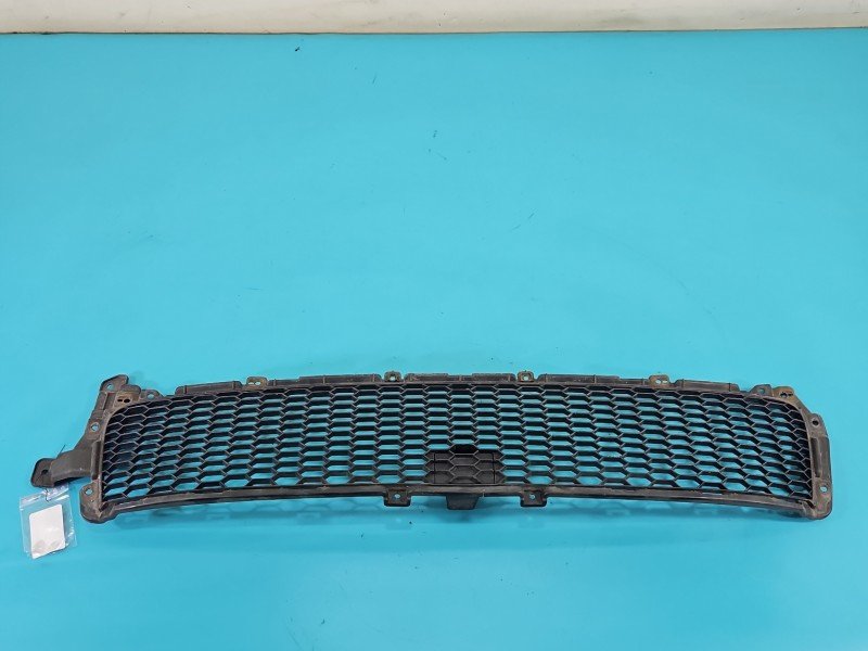 Zaślepka kratka zderzaka środkowa atrapa Mitsubishi Outlander II 6402A199