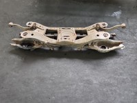 Tylna belka oś tył Toyota Avensis III T27 2.0 D4D