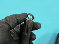 Cewka zapłonowa Audi A8 D2 058905105 3.7 V8 Producent części: Audi, 4 sztuki, komplet, uszkodzona osłona gumowa