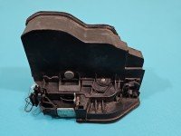 Zamek przód lewy 7202143 Bmw X3 e83 EUROPA Producent części: BMW, 7pin