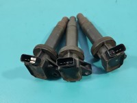 Cewka zapłonowa Toyota Yaris II 90919-02239 1.0 vvti TOYOTA, komplet,3 sztuki, dwie cewki denso 90919-02239, jedna BAEQ126