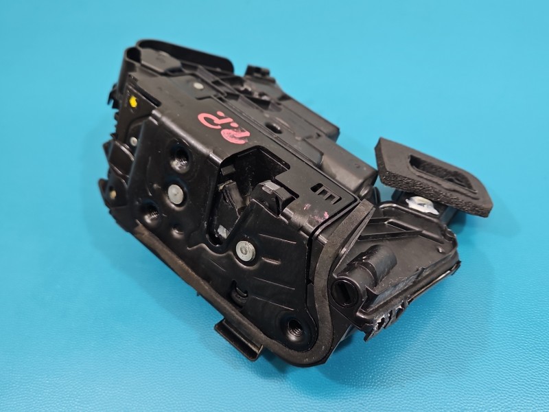 Zamek przód prawy 5NB837016D Vw Tiguan II 16- EUROPA Volkswagen, Europejska, 7pin