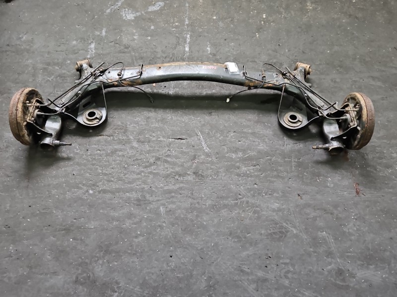 Tylna belka oś tył Suzuki Sx4 I 06- 1.9 ddis