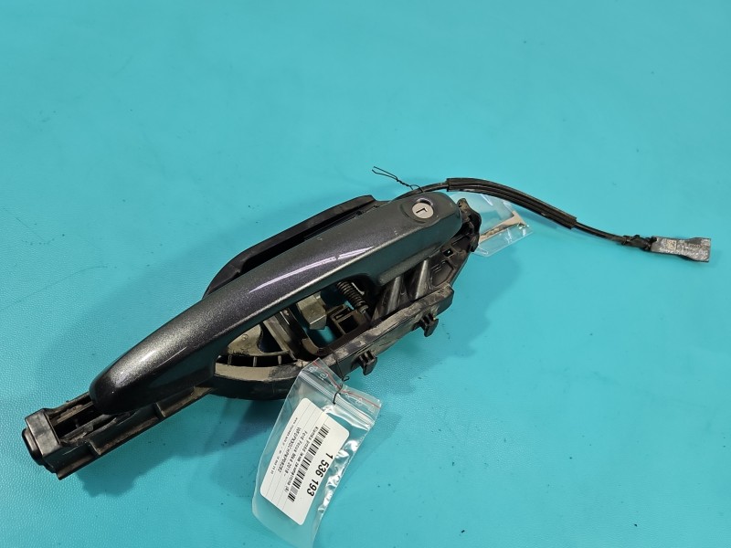 Klamka przód lewa zewnętrzna Ford Focus Mk4